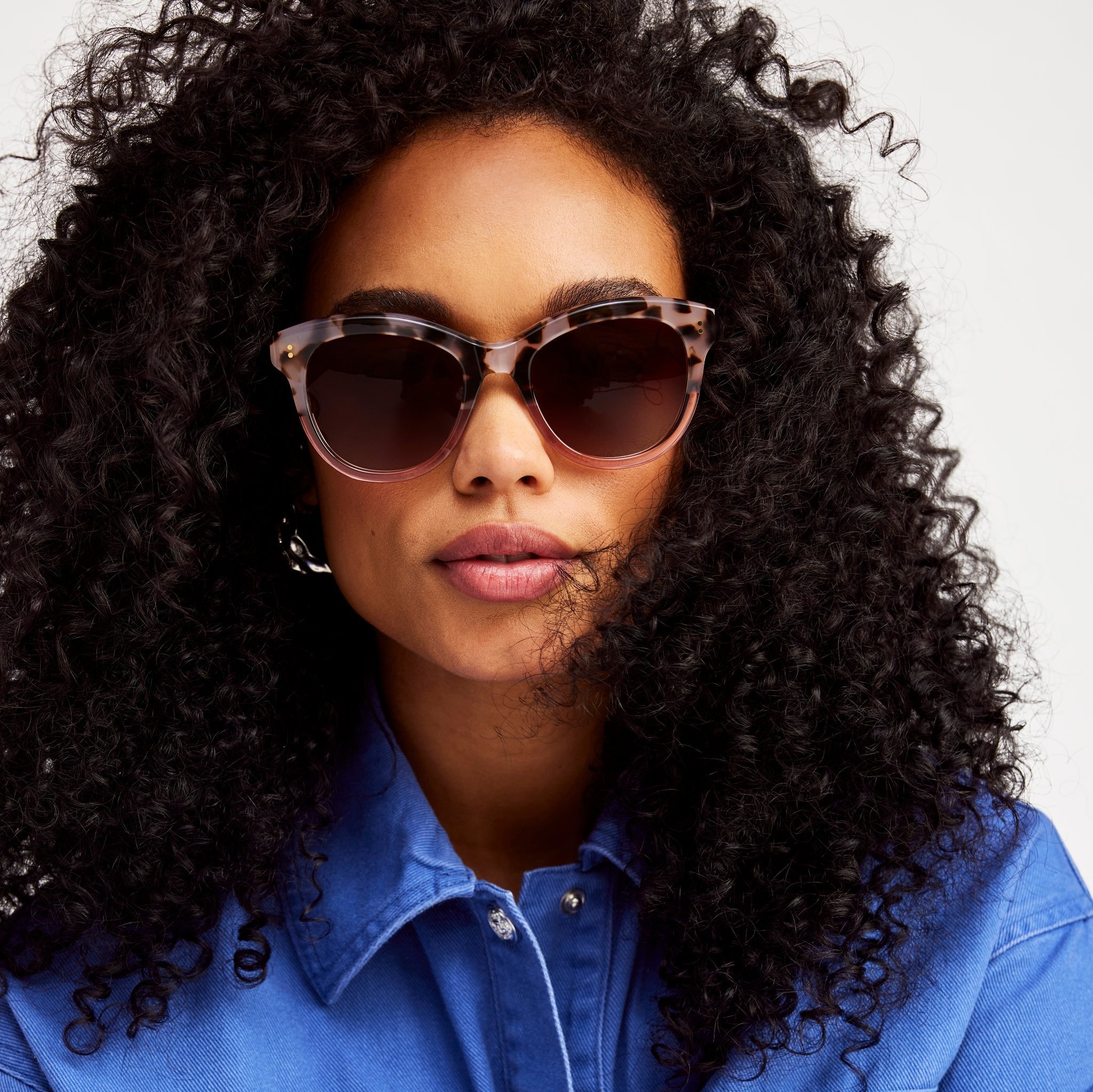 Gwyneth Handcrafted Sunglasses - Image 2